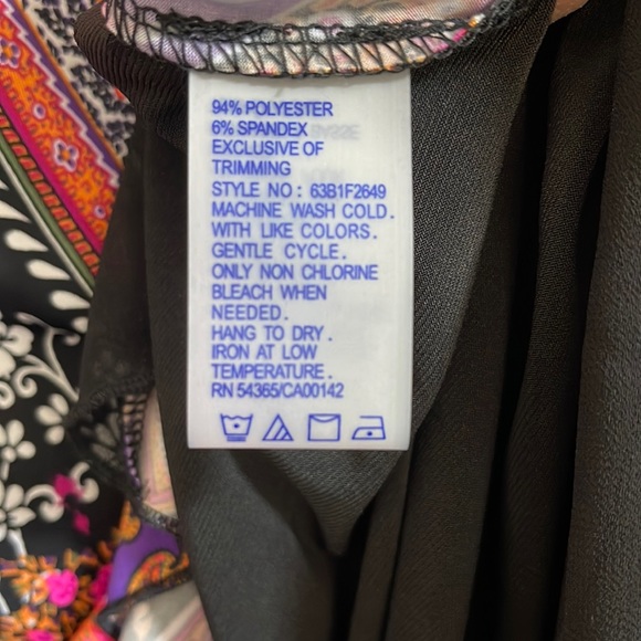 Super cute tunic by Nygard size Medium - Picture 6 of 8